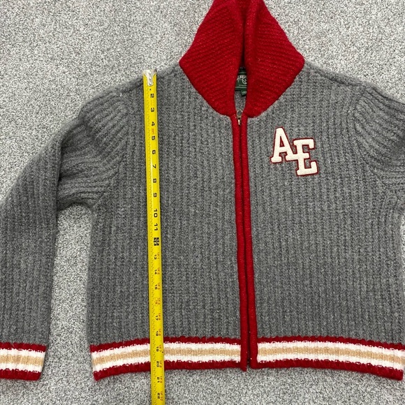 American Eagle Sweater - Picture 8 of 9